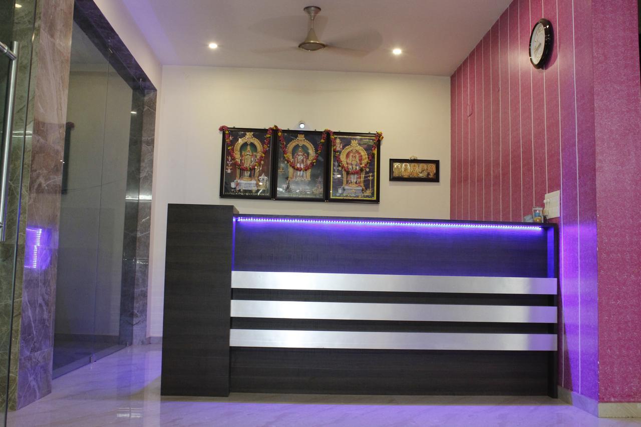 Sasti Hotel Palani Buitenkant foto