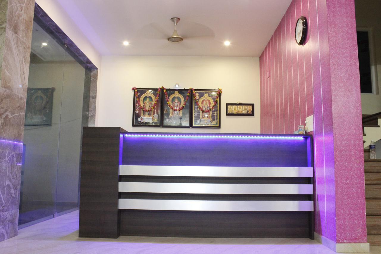 Sasti Hotel Palani Buitenkant foto