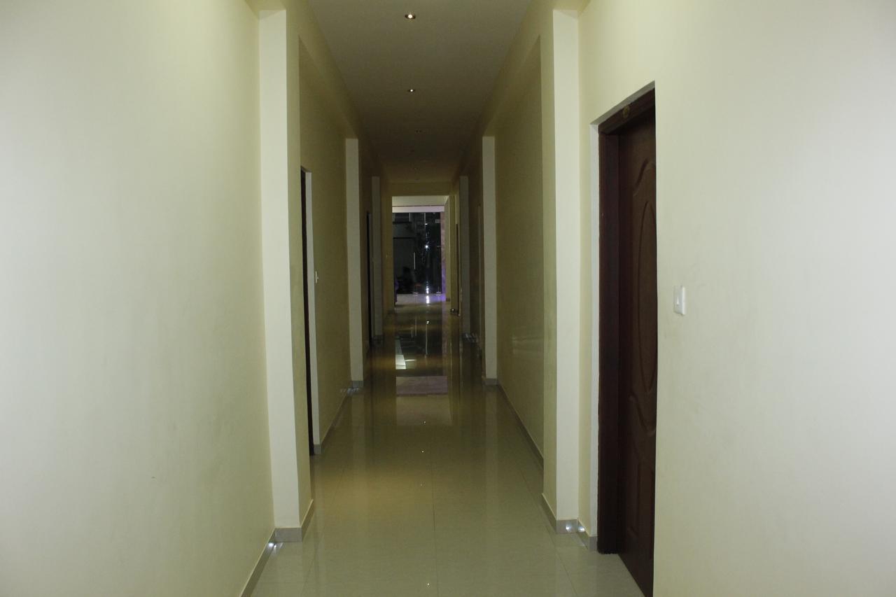 Sasti Hotel Palani Buitenkant foto